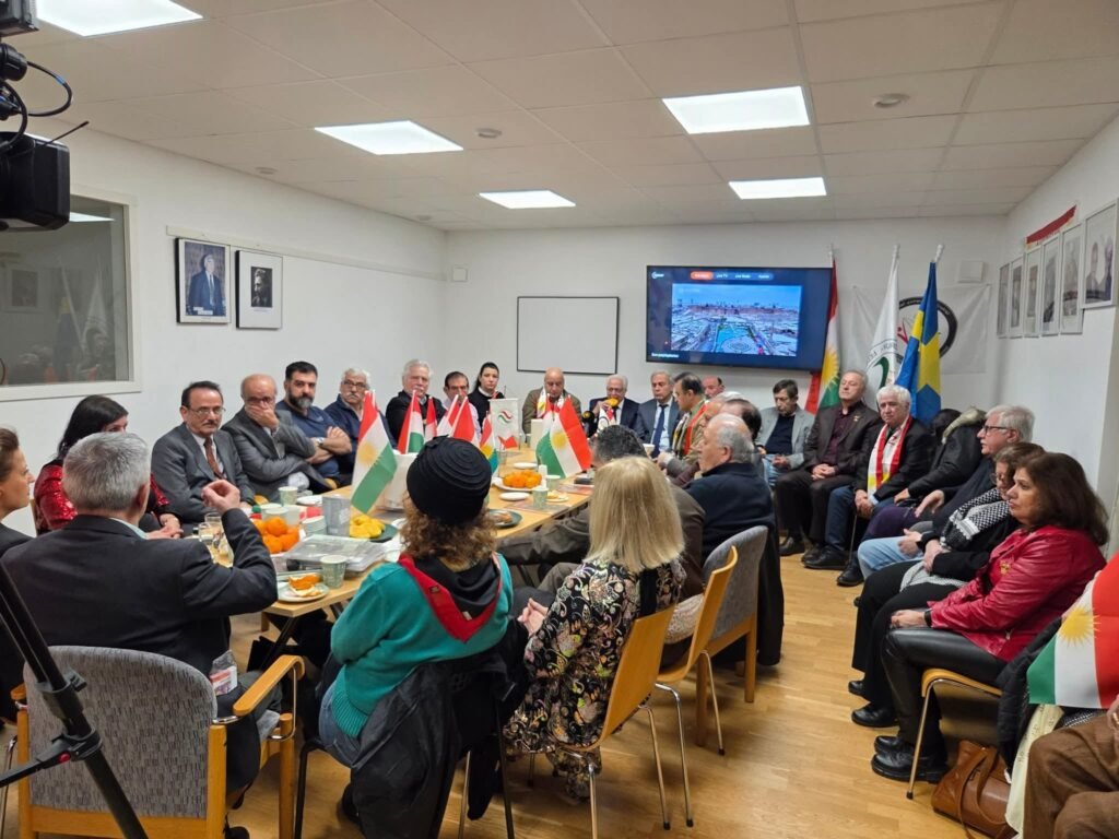 ئاڵای كوردستان هێماوناسنامەی میللەتێك كە ڕووبارێ خوێنی لە پێناودا ڕژاوە